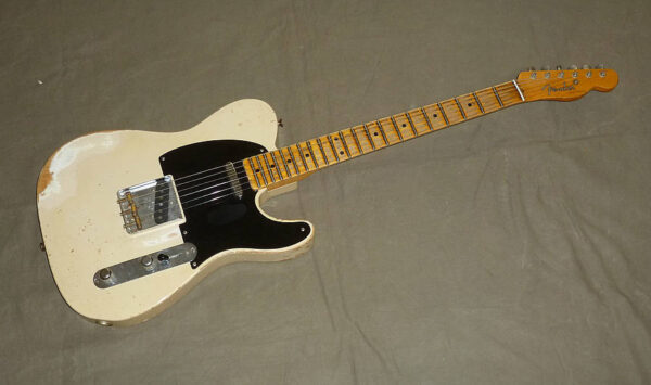 Fender Custom Shop Relic 1952 Limited Edition Telecaster – 2010 – 01 Fender Custom Shop Relic 1952 Limited Edition Telecaster – 2010 – 01