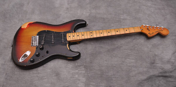 Fender Stratocaster Sunburst Hardtail 1978 – 01 Fender Stratocaster Sunburst Hardtail 1978 – 01
