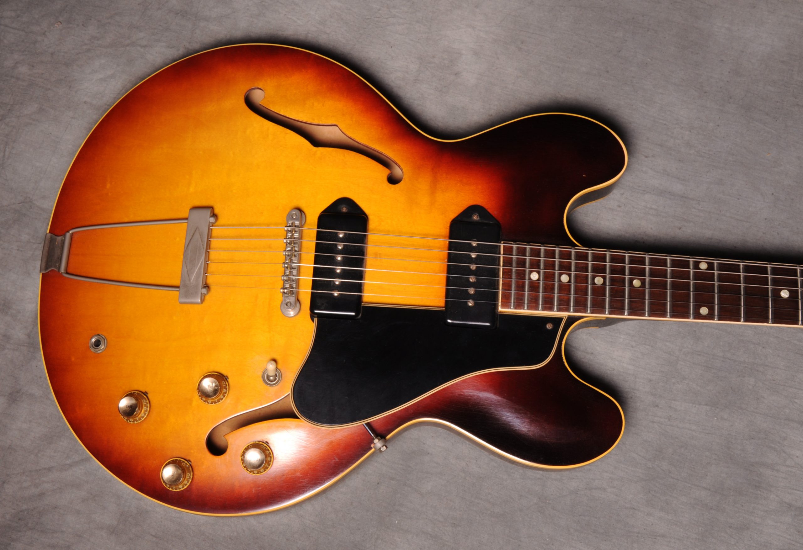 Gibson ES-330 1960 - Sunburst front 6