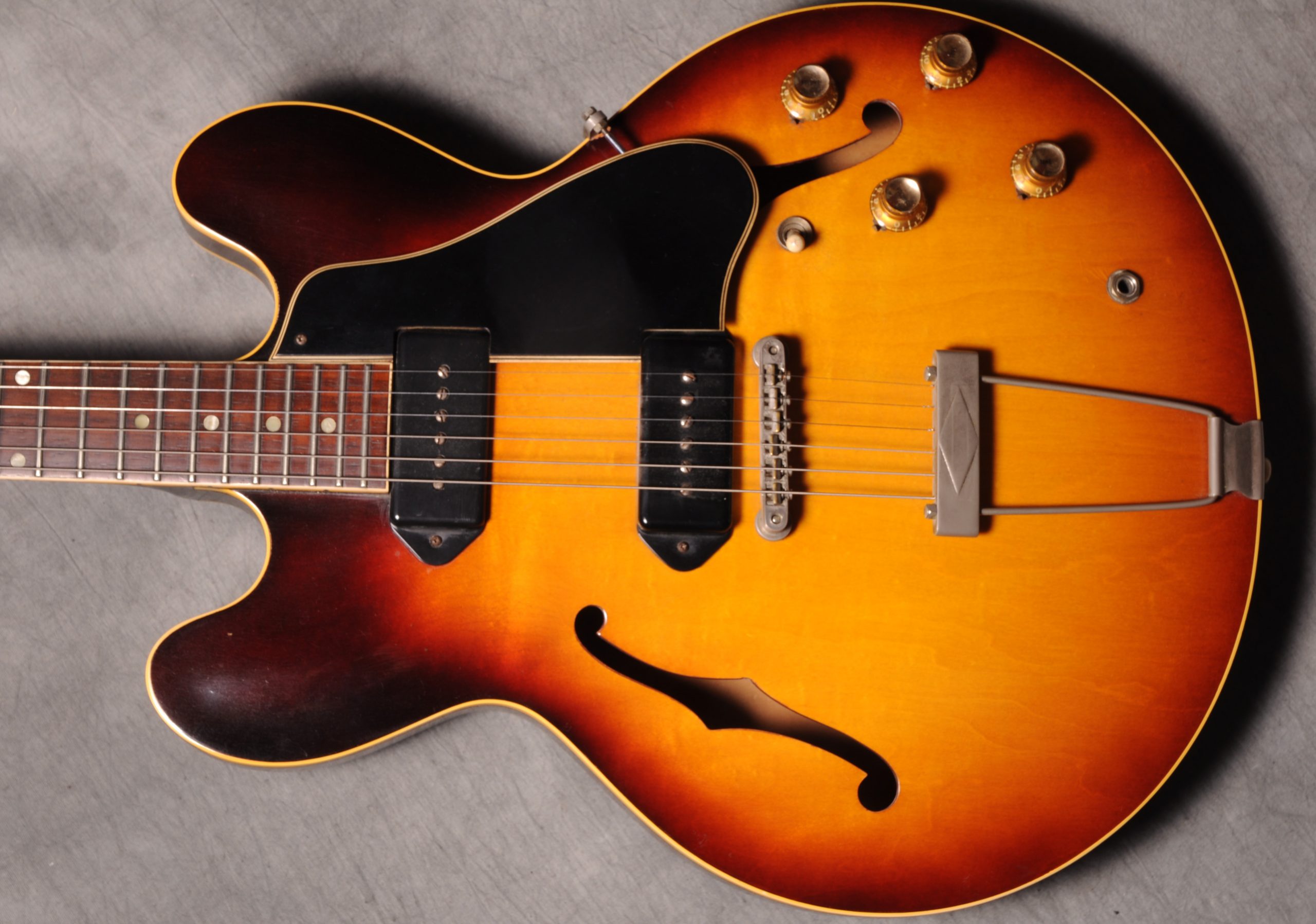 Gibson ES-330 1960 - Sunburst front