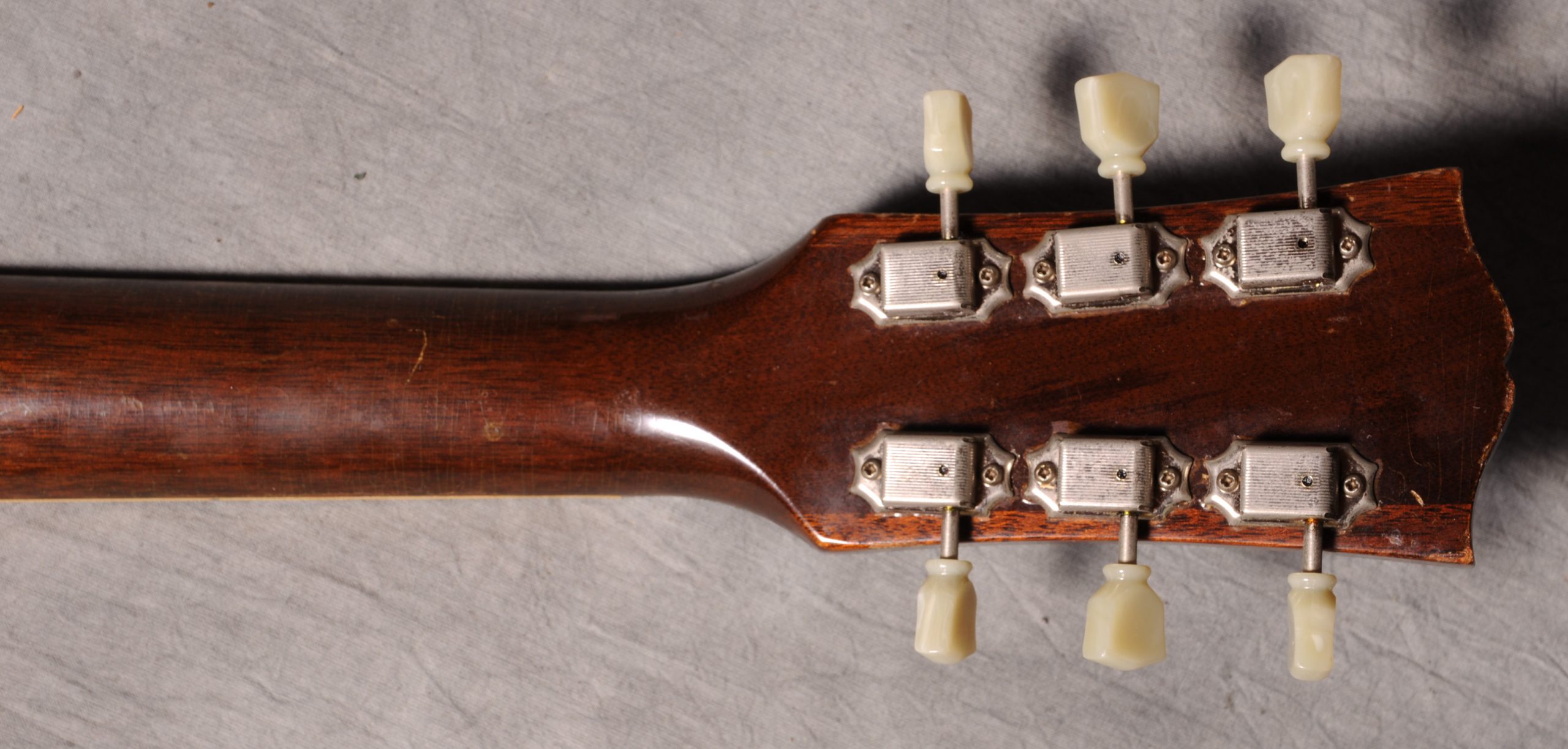 Gibson ES-330 1960 - Sunburst headstock back